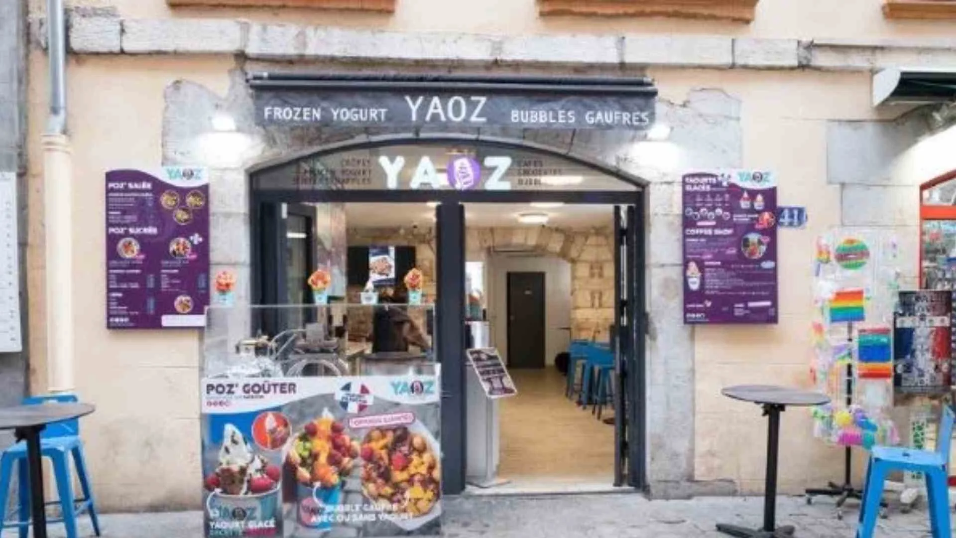 Yaoz Frozen Yogurt and Coffee Shop